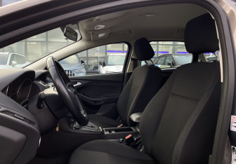 Подержанный автомобиль Ford Focus Wagon 2017 года (17 фото)