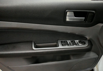Подержанный автомобиль Ford Focus Hatchback 2010 года (17 фото)