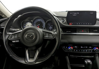 Подержанный автомобиль Mazda 6 Sedan 2019 года (21 фото)