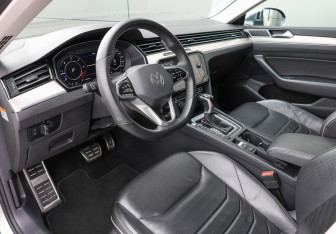 Подержанный автомобиль Volkswagen Arteon 2019 года (15 фото)