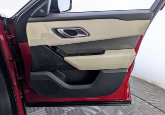 Подержанный автомобиль Land Rover Range Rover Velar 2020 года (25 фото)
