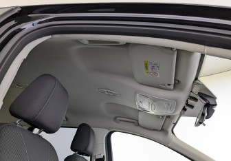 Подержанный автомобиль Ford Kuga 2015 года (22 фото)