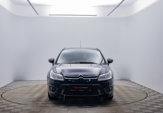 Подержанный автомобиль Citroen C4 Hatchback 2010 года (2 фото)