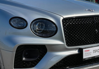 Подержанный автомобиль Bentley Bentayga 2023 года (31 фото)
