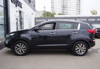 Подержанный автомобиль Kia Sportage 2014 года (8 фото)