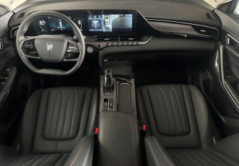 Подержанный автомобиль FAW Bestune T55 2023 года (11 фото)