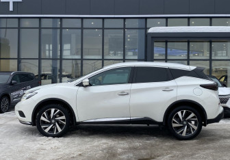 Подержанный автомобиль Nissan Murano Suv 2021 года (4 фото)
