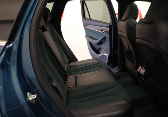 Подержанный автомобиль Geely Monjaro 2023 года (20 фото)