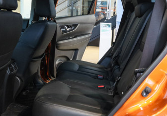 Подержанный автомобиль Nissan X-Trail 2018 года (8 фото)