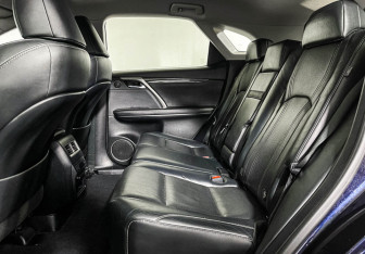 Подержанный автомобиль Lexus RX 2017 года (10 фото)