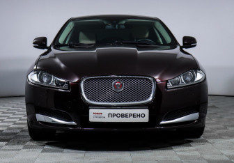Подержанный автомобиль Jaguar XF Sedan 2014 года (2 фото)