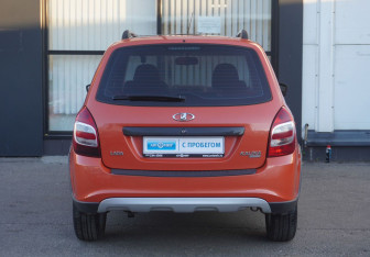Подержанный автомобиль LADA (ВАЗ) Kalina Wagon 2015 года (6 фото)