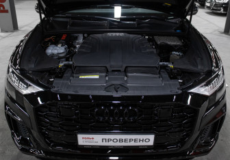 Подержанный автомобиль Audi Q8 2020 года (9 фото)