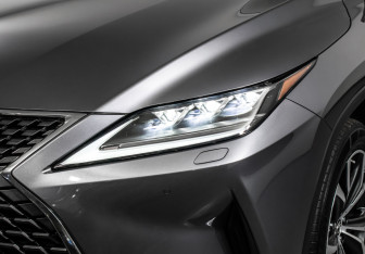 Подержанный автомобиль Lexus RX 2020 года (18 фото)
