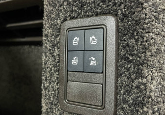 Подержанный автомобиль Land Rover Range Rover 2017 года (31 фото)