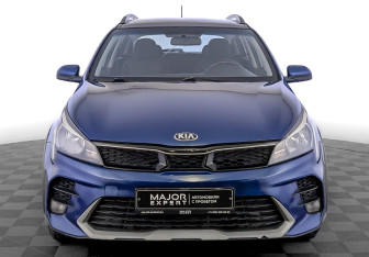 Подержанный автомобиль Kia Rio Hatchback 2021 года (2 фото)