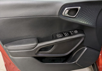 Подержанный автомобиль Kia Soul 2022 года (11 фото)