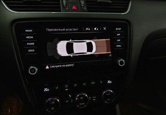 Подержанный автомобиль Skoda Octavia Liftback 2017 года (15 фото)