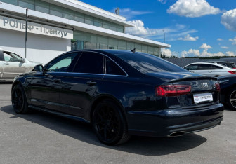 Подержанный автомобиль Audi A6 Sedan 2016 года (7 фото)
