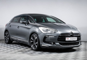 Подержанный автомобиль Citroen DS5 2012 года (3 фото)