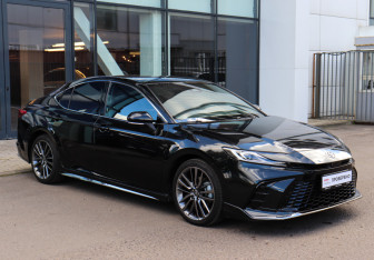 Подержанный автомобиль Toyota Camry Sedan 2025 года (3 фото)