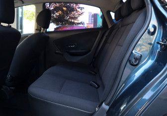 Подержанный автомобиль Nissan Almera Sedan 2015 года (10 фото)