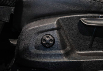 Подержанный автомобиль Audi Q3 2017 года (14 фото)