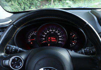 Подержанный автомобиль Kia Soul 2016 года (11 фото)