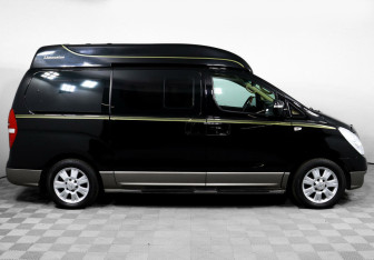 Подержанный автомобиль Hyundai Grand Starex 2011 года (4 фото)