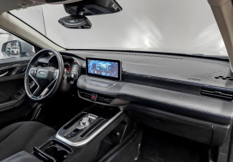 Подержанный автомобиль Haval Jolion 2023 года (11 фото)
