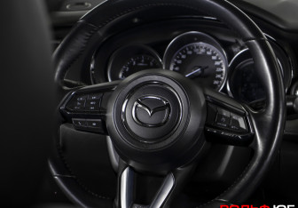 Подержанный автомобиль Mazda CX-9 2018 года (13 фото)