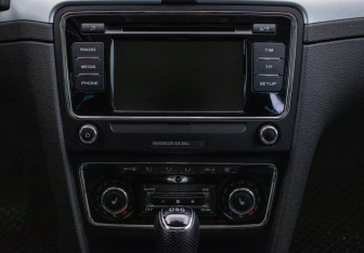 Подержанный автомобиль Skoda Superb Wagon 2014 года (14 фото)
