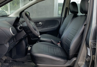Подержанный автомобиль Nissan Note 2012 года (13 фото)
