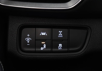 Подержанный автомобиль Hyundai Santa Fe 2019 года (15 фото)