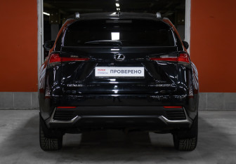 Подержанный автомобиль Lexus NX 2018 года (6 фото)