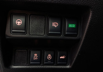 Подержанный автомобиль Nissan X-Trail 2022 года (11 фото)