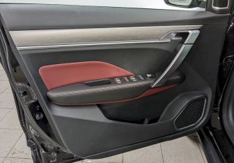 Подержанный автомобиль Belgee X50 2024 года (11 фото)