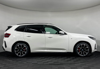 Подержанный автомобиль BMW X3 2024 года (6 фото)