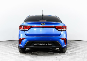 Подержанный автомобиль Kia Rio Sedan 2017 года (6 фото)