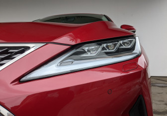 Подержанный автомобиль Lexus RX 2021 года (11 фото)