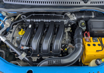 Подержанный автомобиль Renault Kaptur 2016 года (9 фото)