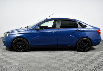 Подержанный автомобиль LADA (ВАЗ) Vesta Sedan 2017 года (3 фото)