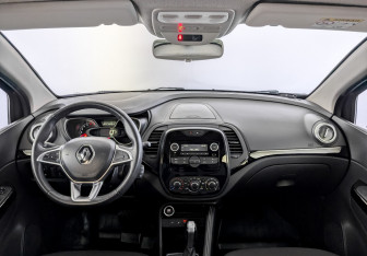 Подержанный автомобиль Renault Kaptur 2021 года (14 фото)