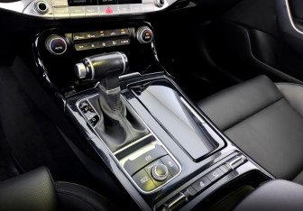 Подержанный автомобиль Kia Stinger 2019 года (26 фото)