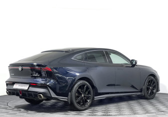 Подержанный автомобиль Changan UNI-V 2024 года (5 фото)