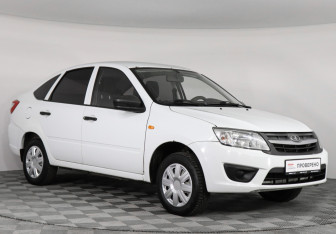Подержанный автомобиль LADA (ВАЗ) Granta Liftback 2015 года (2 фото)