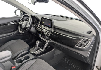 Подержанный автомобиль Kia Seltos 2021 года (11 фото)