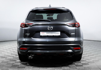 Подержанный автомобиль Mazda CX-9 2017 года (6 фото)