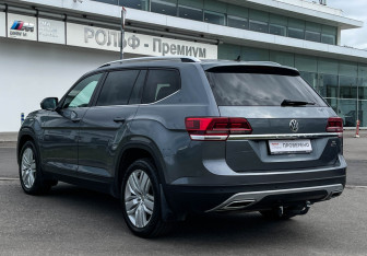 Подержанный автомобиль Volkswagen Teramont 2019 года (7 фото)
