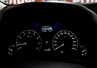 Подержанный автомобиль Lexus RX 2012 года (13 фото)